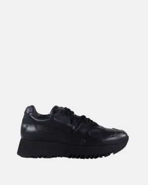 N21 Running Black